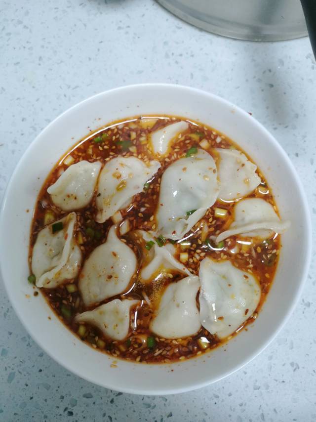 🔥五分钟搞定❗️酸辣开胃一吃就上瘾的酸汤水饺