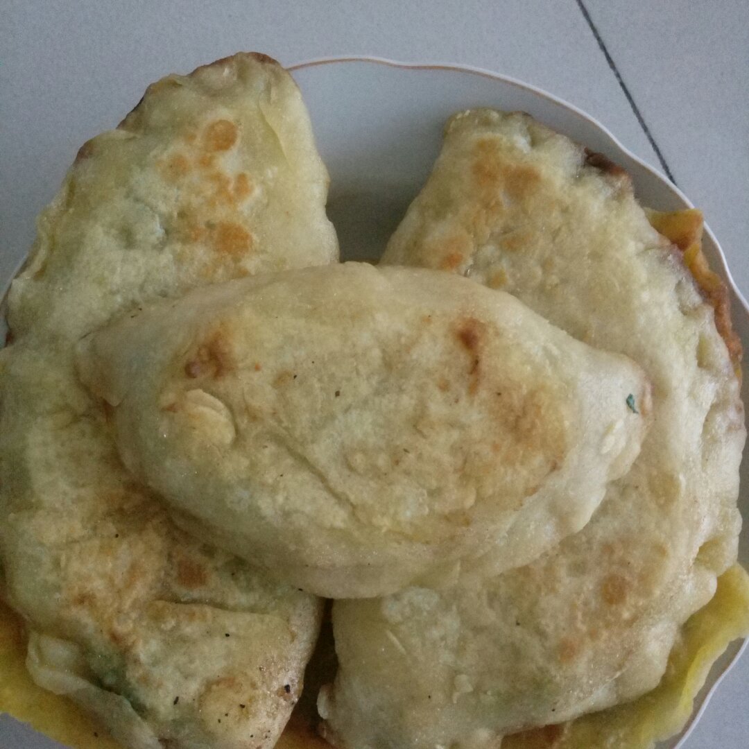 韭菜盒子 Chinese Leek and Egg Pasty