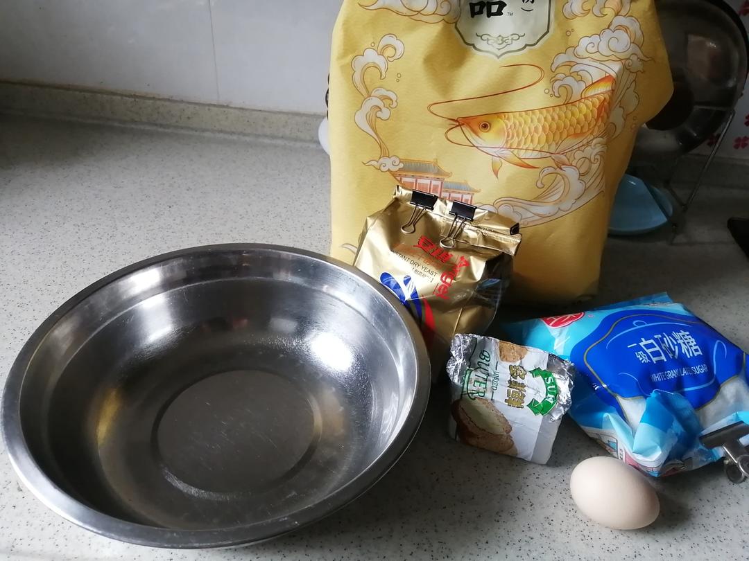 纯奶手撕吐司的做法 步骤1