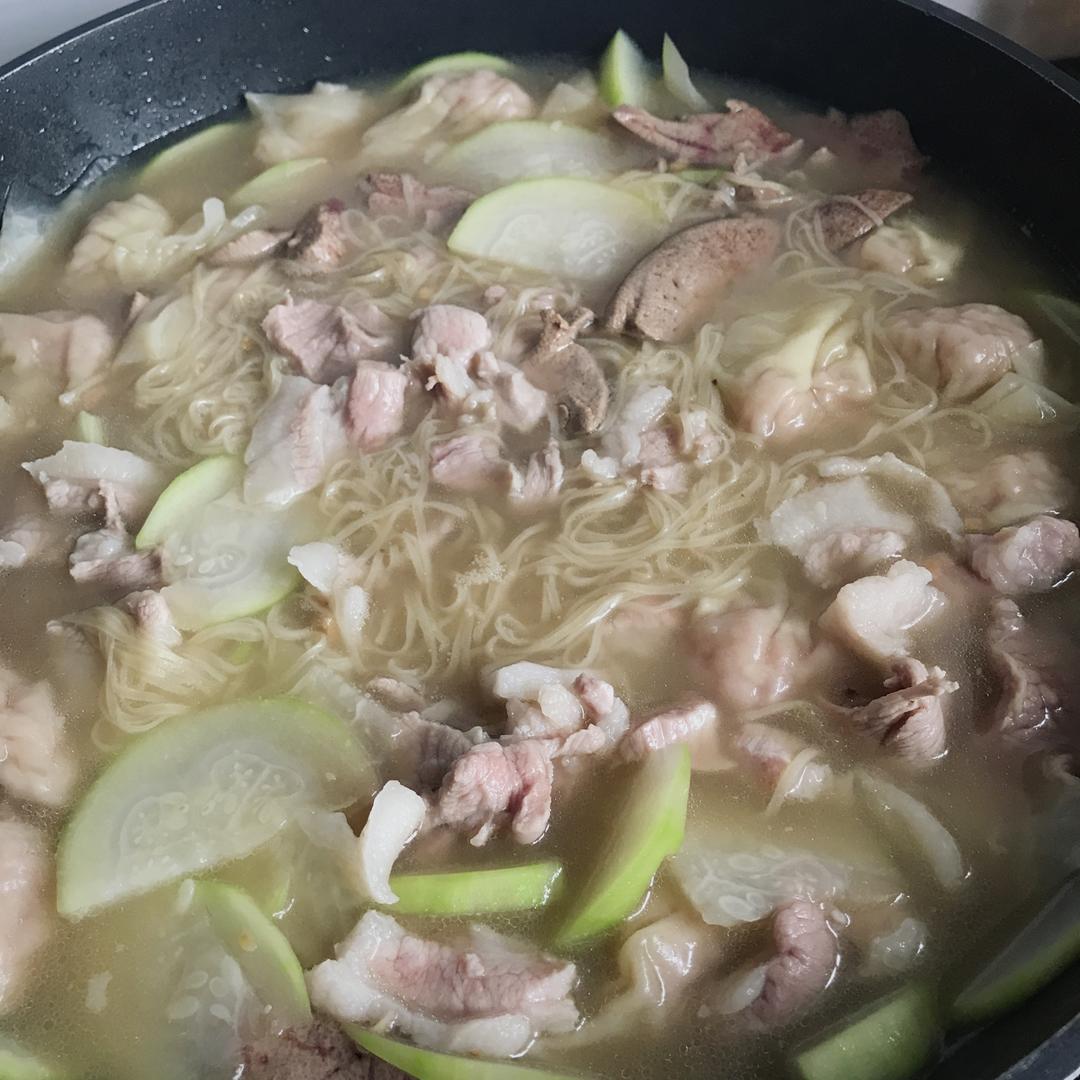 木耳节瓜肉片盖面