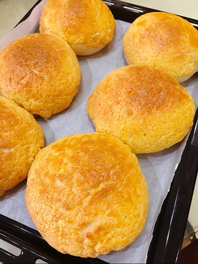 好吃到极致经典脆皮菠萝包