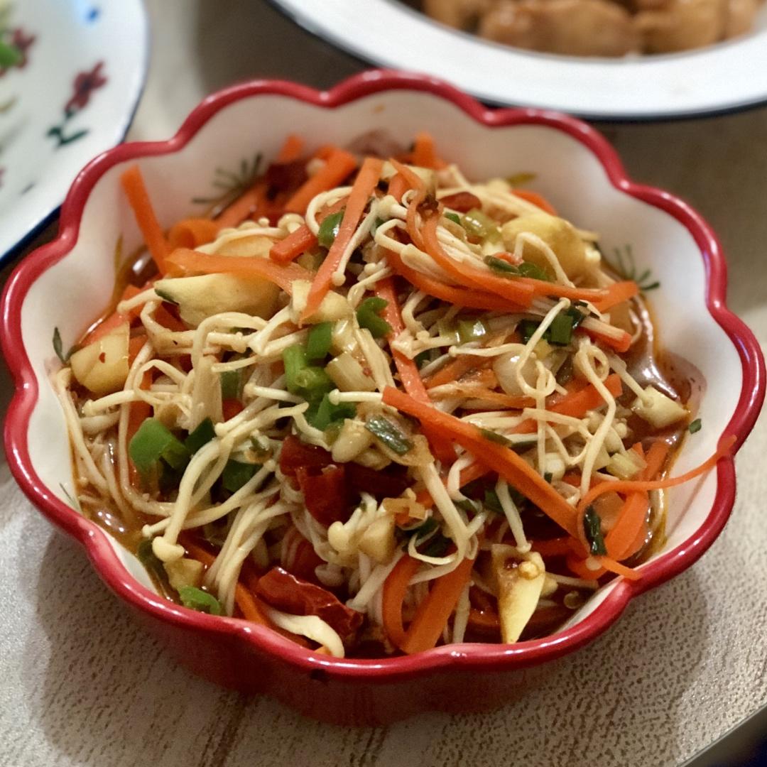 凉拌金针菇