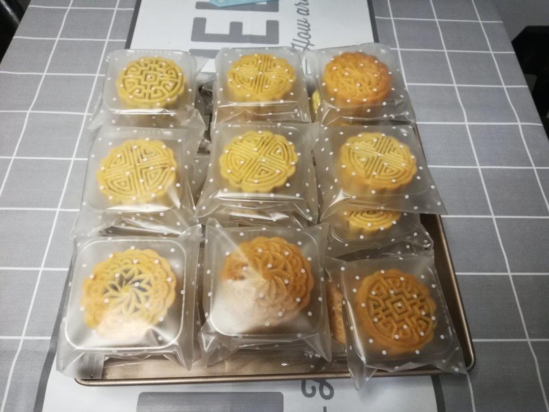 广式蛋黄月饼（75克、50克、各种规格都有）