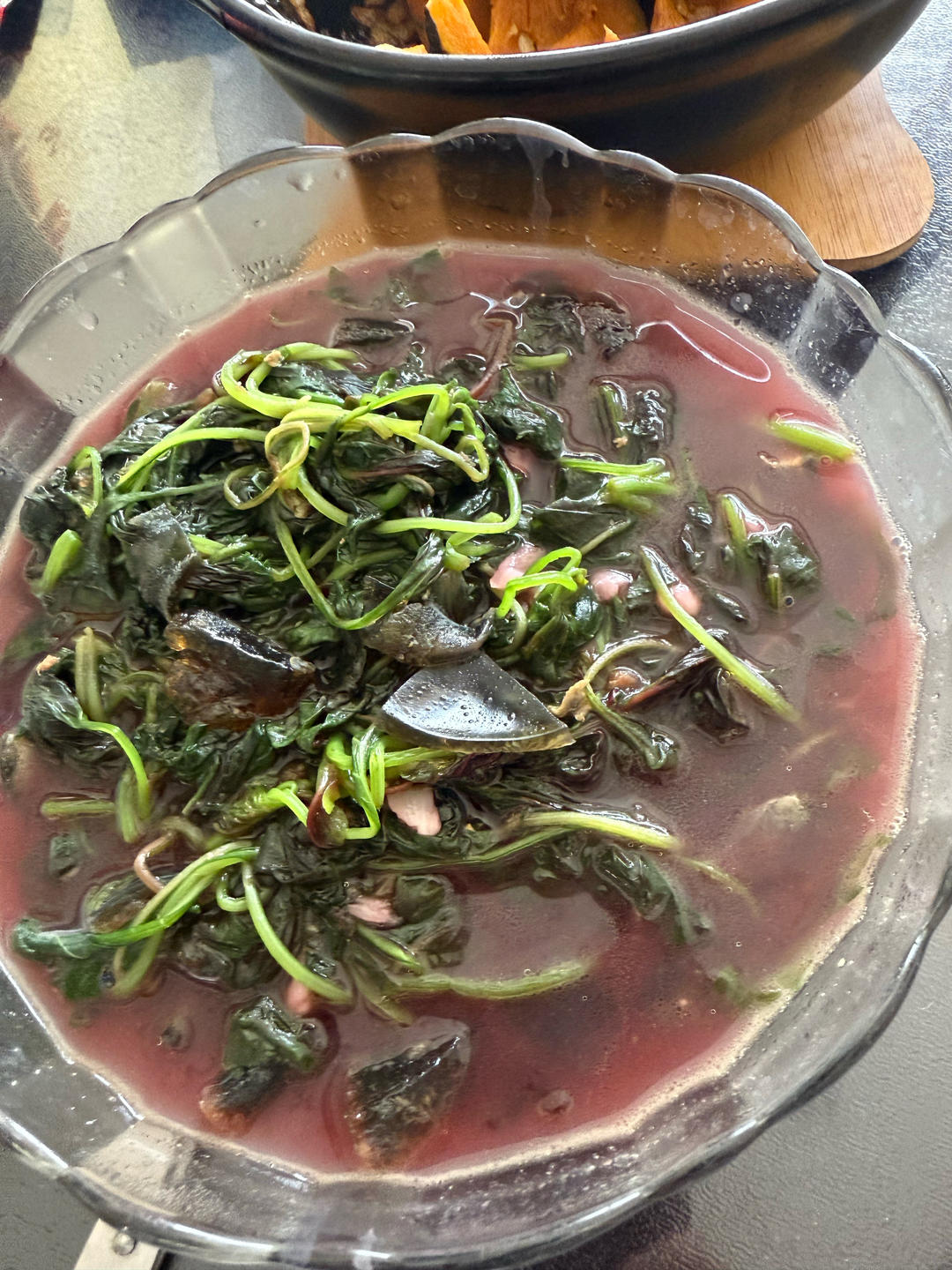 皮蛋苋菜煲