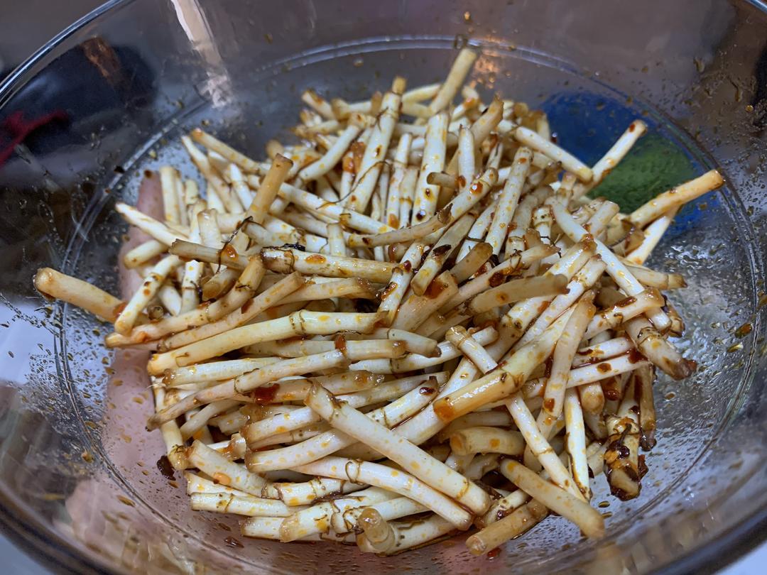 凉拌折耳根（鱼腥草）的做法