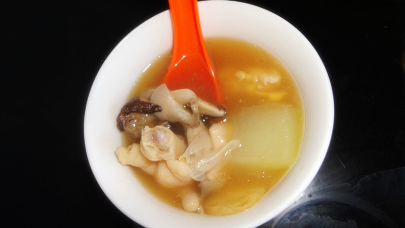 电饭锅香菇鸡汤