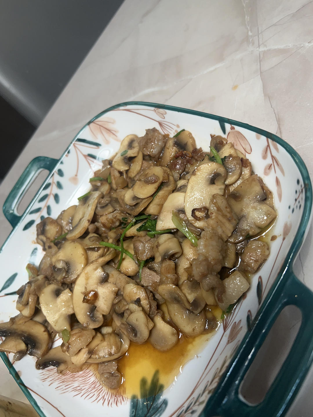 好吃爆的白菇
