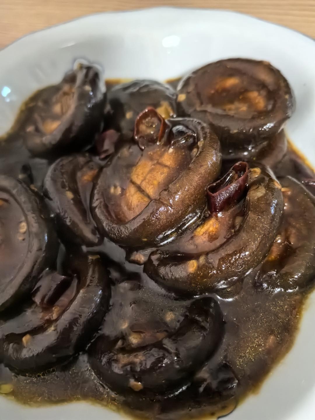 超级下饭的素鲍鱼～酱汁香菇，比肉还好吃