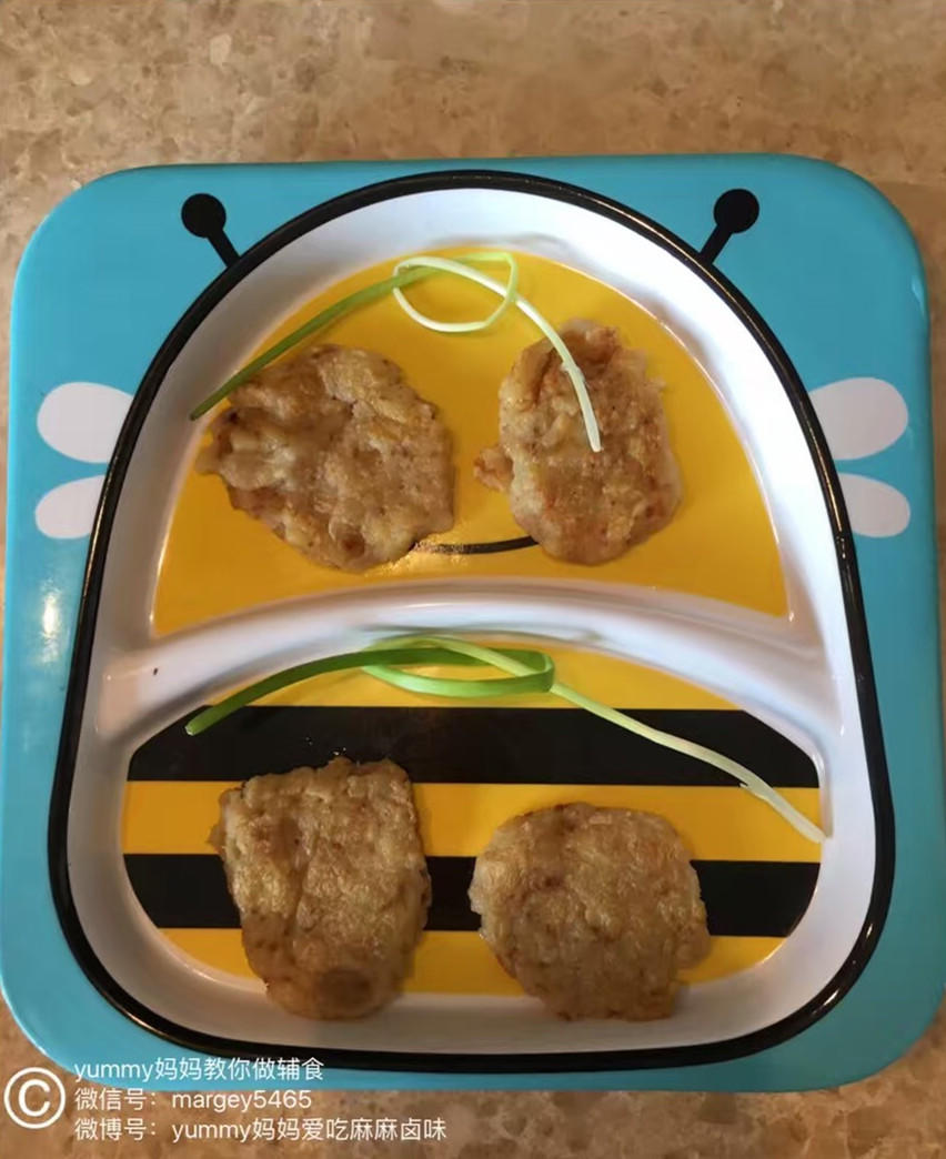 8M+吮指土豆饼的做法