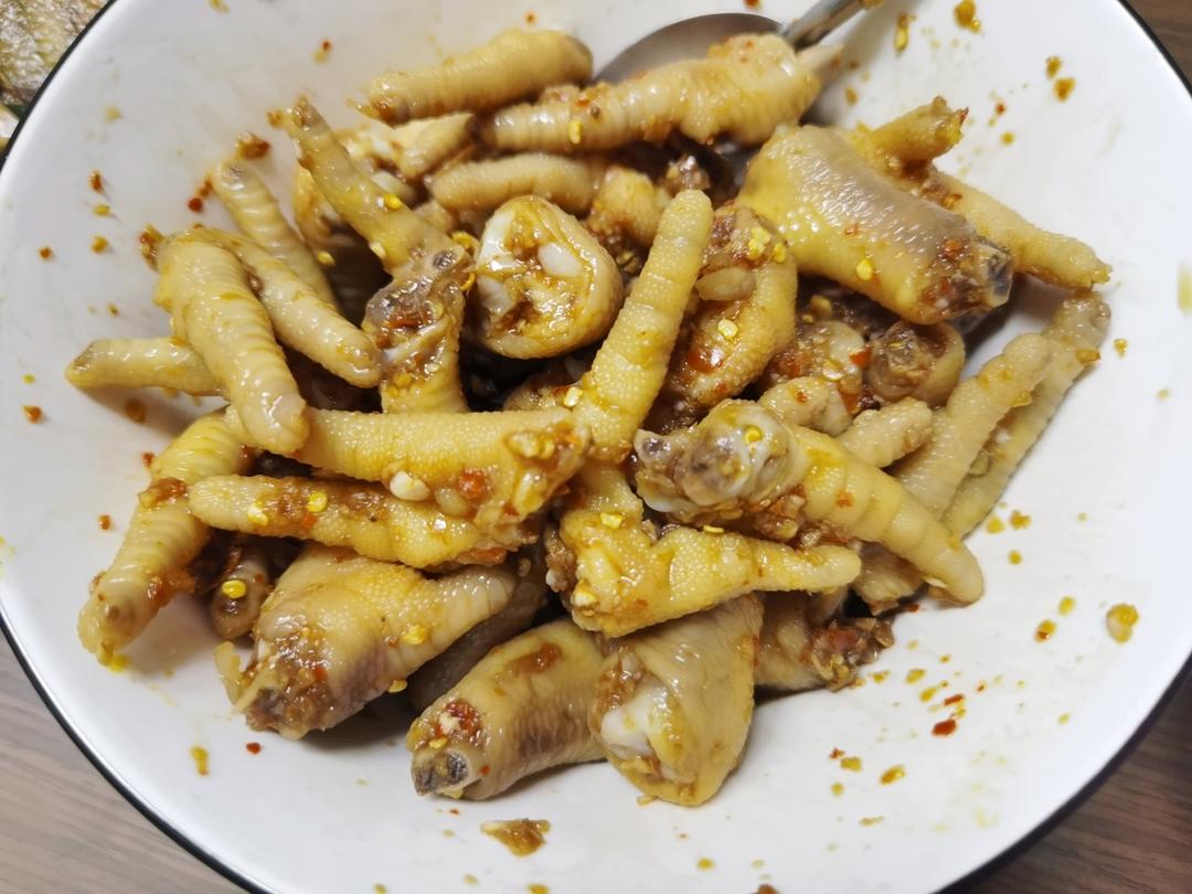绝对不会后悔的酸辣鸡爪