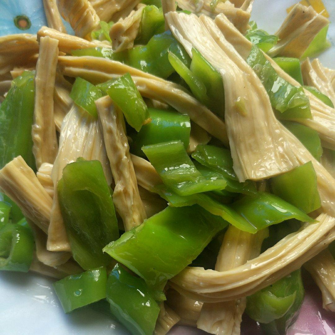 青椒炒腐竹