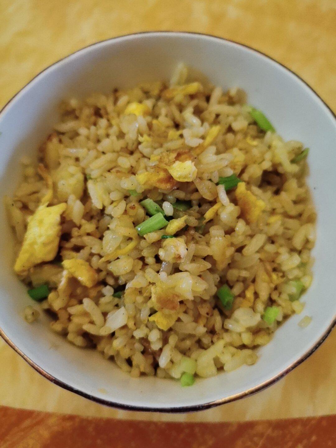 做了10年蛋炒饭，才知道这样做，居然能做出螃蟹味儿！鲜绝！