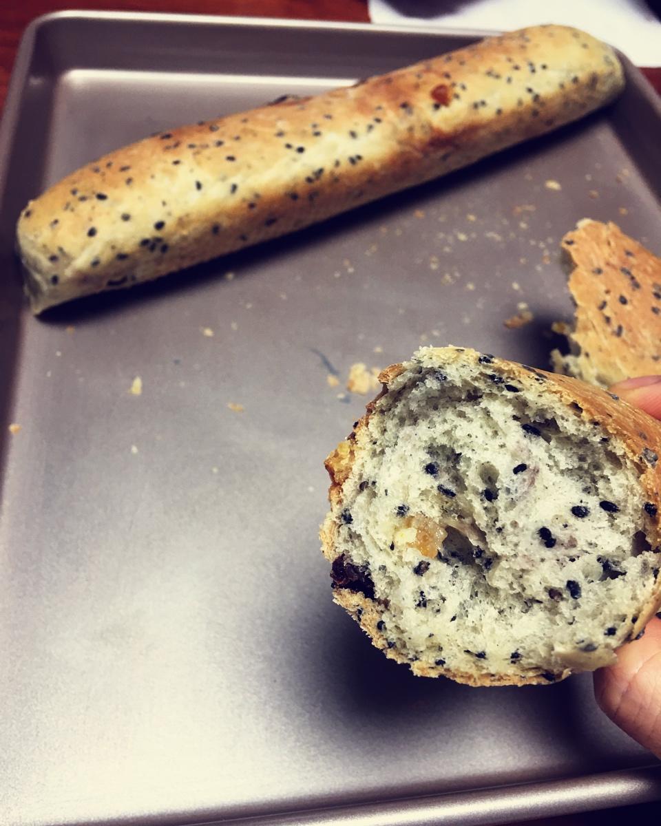 全麦蔓越莓核桃软欧包