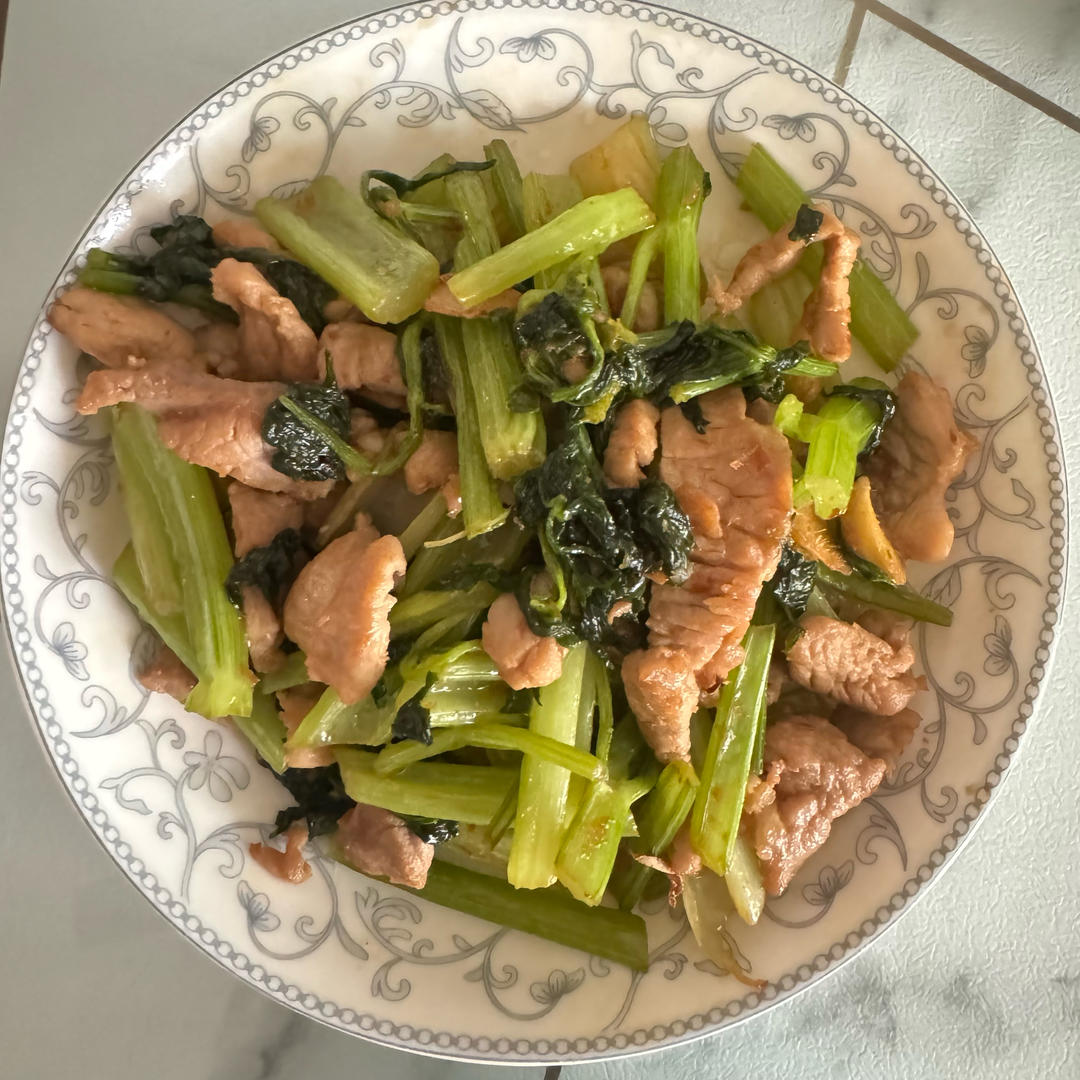 下饭芹菜炒肉