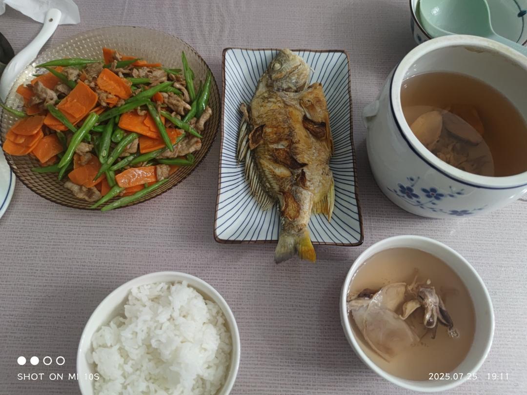 清炖墨鱼干