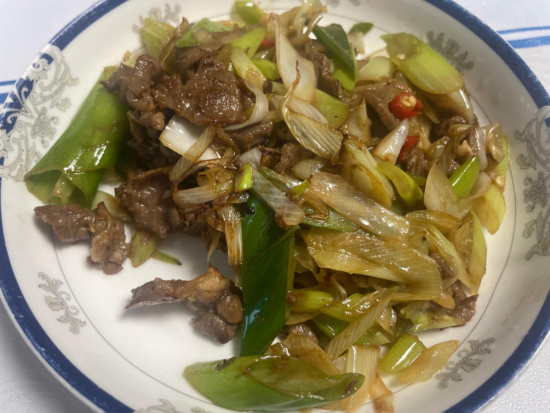 【嗷呜】老北京葱爆羊肉