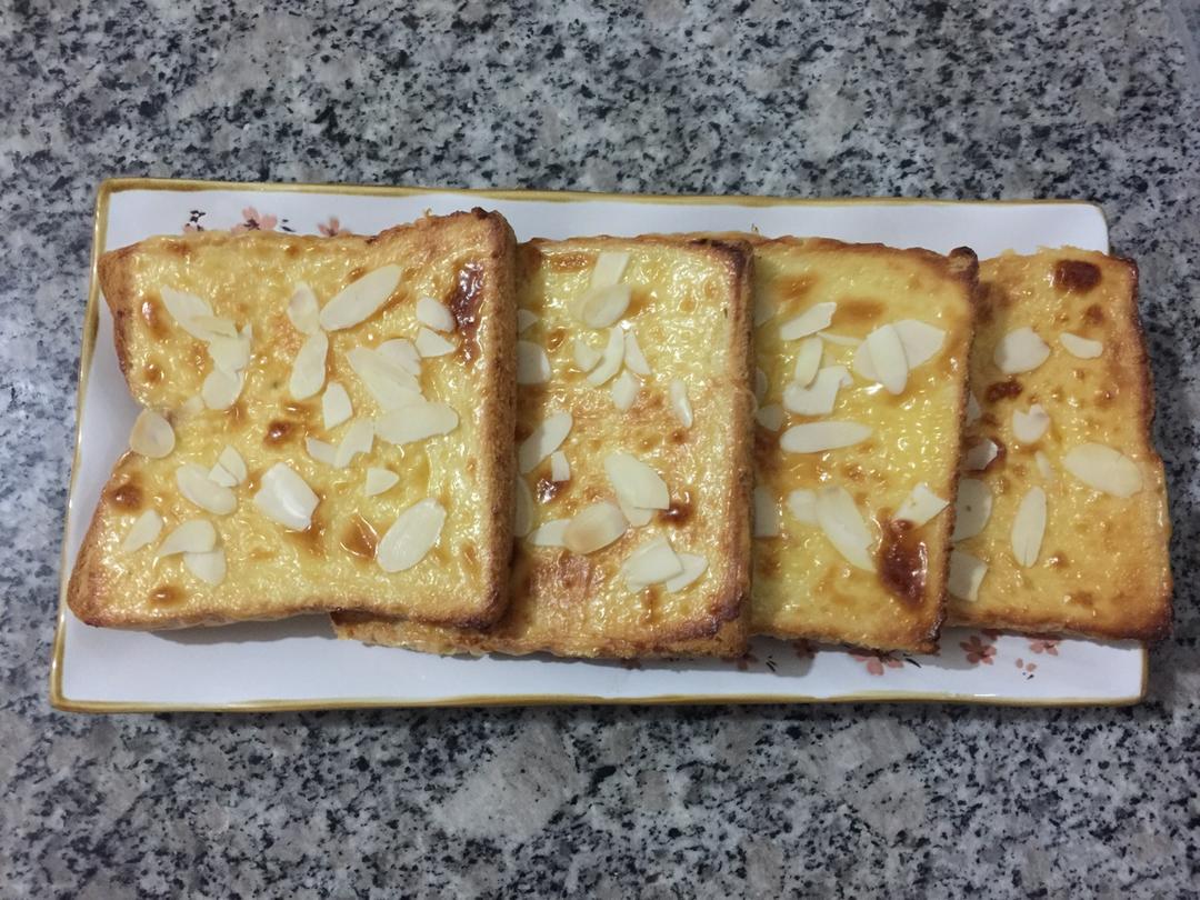 岩烧乳酪 芝士厚多士（秒杀85度C 手感蛋挞 烘动手感）