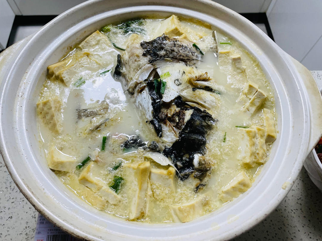 鱼头豆腐汤