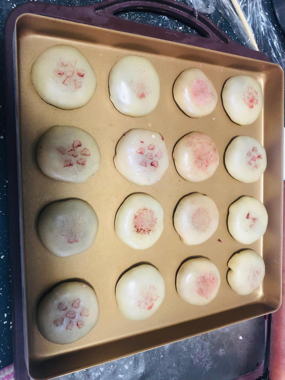 玫瑰鲜花饼【附玫瑰酱的做法】