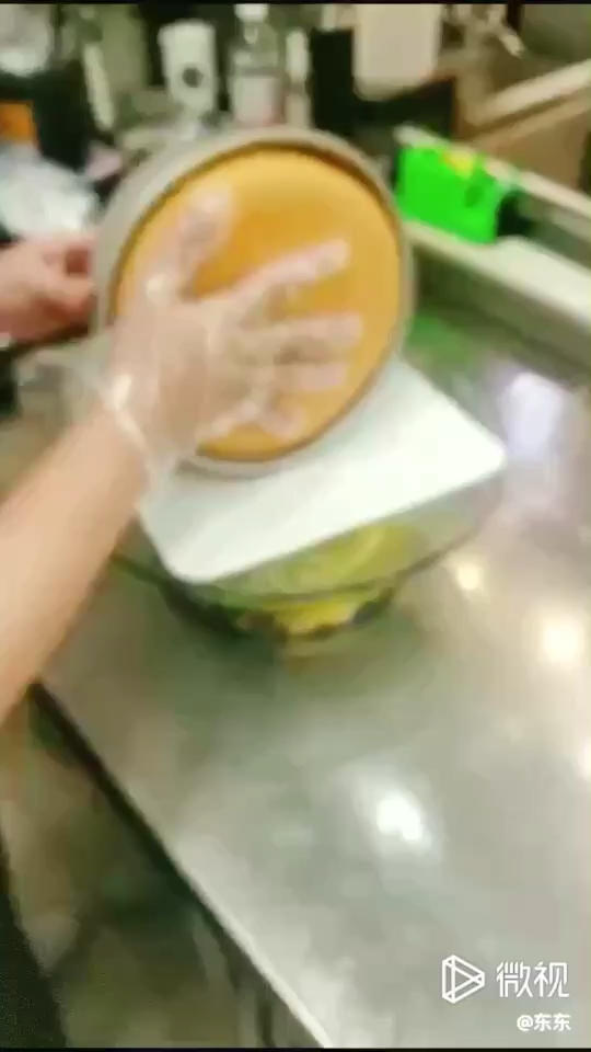 不凹底不塌陷的完美戚风蛋糕