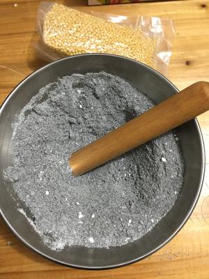 阿黎的芝麻流沙馅的做法 步骤1