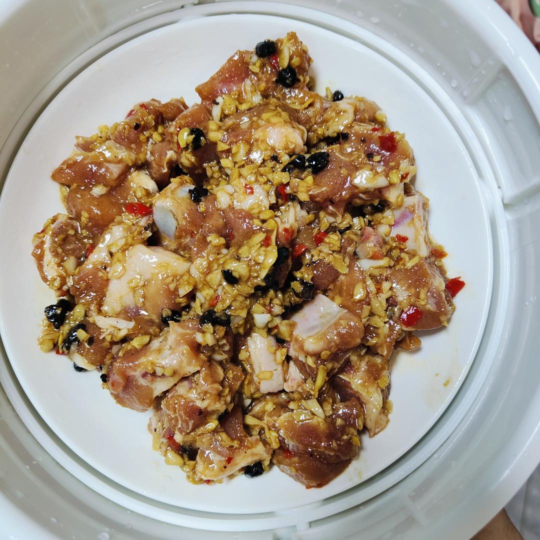 一家四口晚餐，豆豉蒸排骨