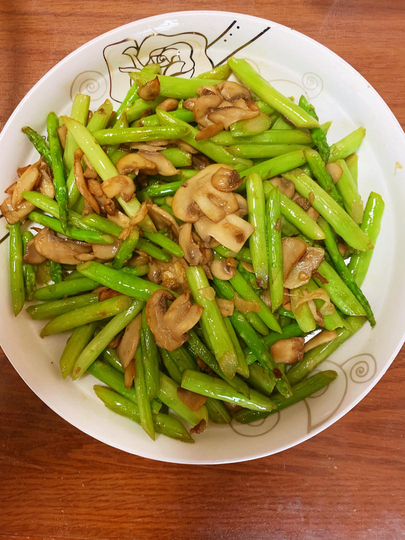 教你做最好吃的芦笋炒蘑菇 新手速get！