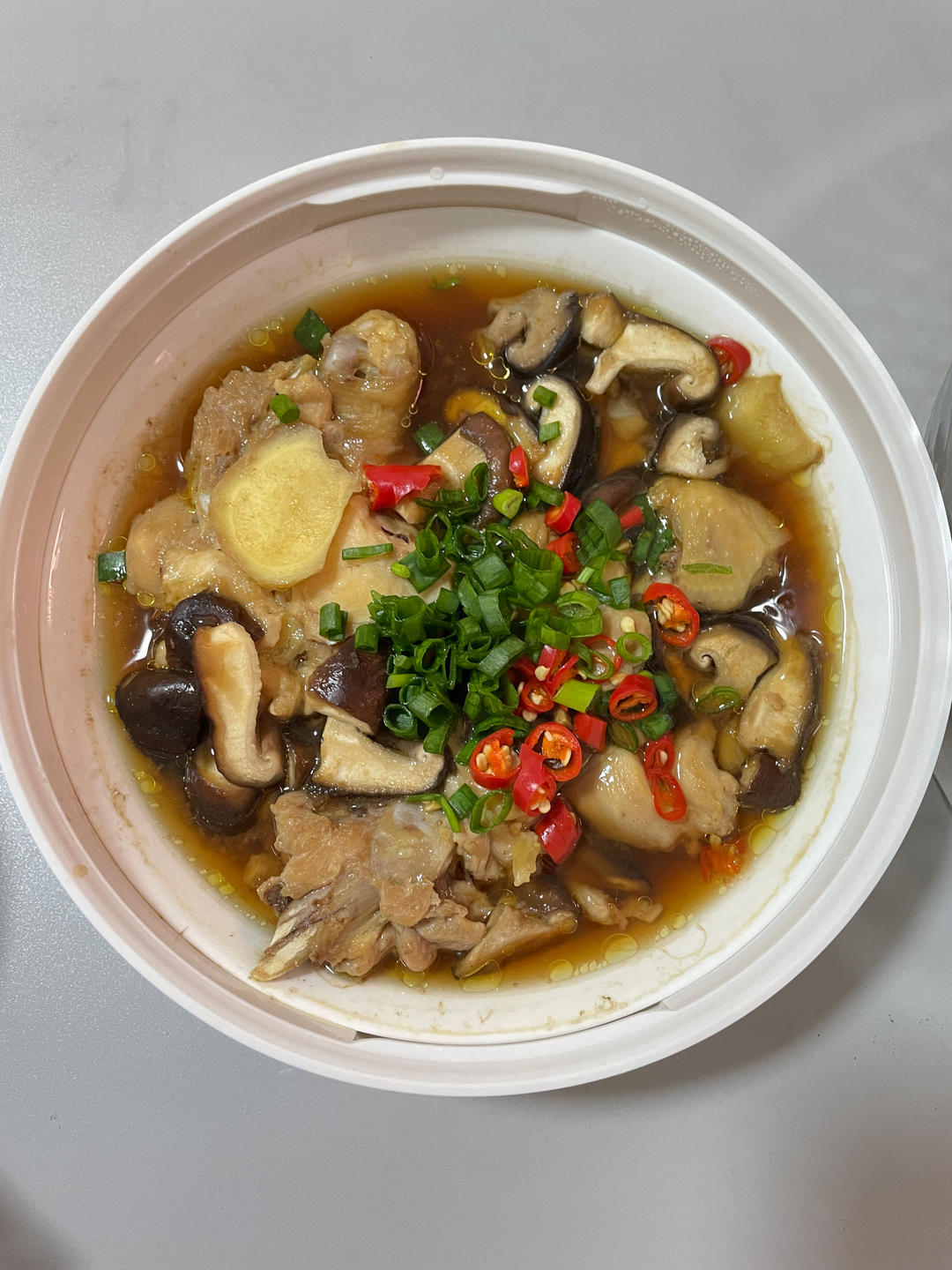 超简单❗️零厨艺的电饭煲香菇蒸鸡腿