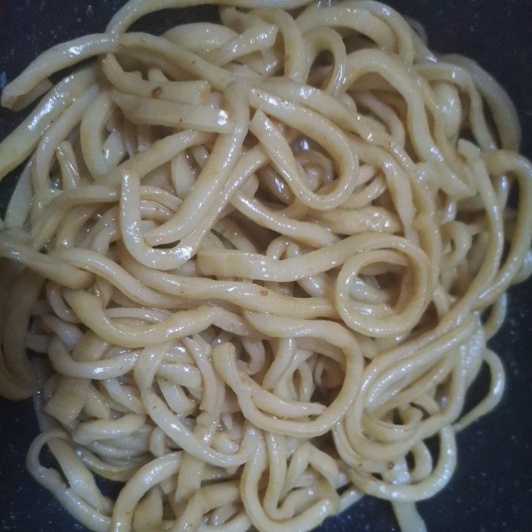 快手纯手工擀面条