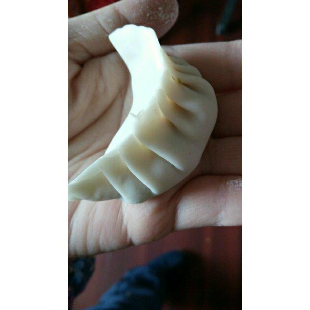 韭菜猪肉饺子(最简单最好吃又最多汁的饺子)