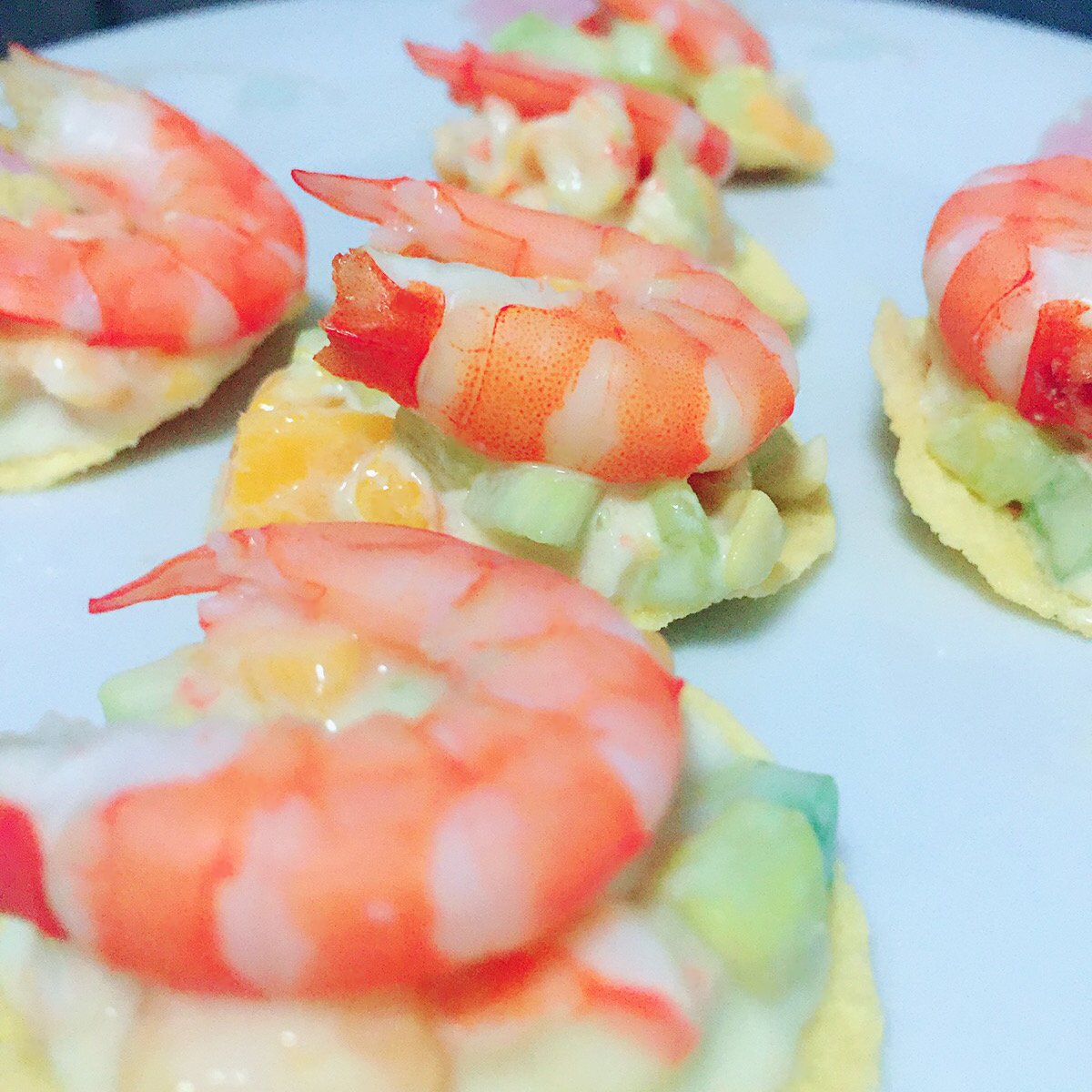 薯片牛油果大虾沙拉