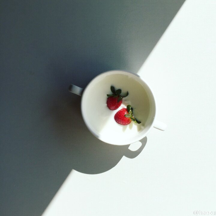 草莓酸奶