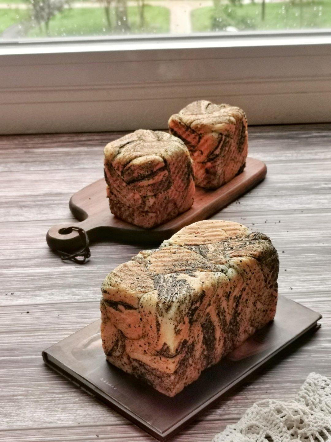 黑芝麻豹纹吐司