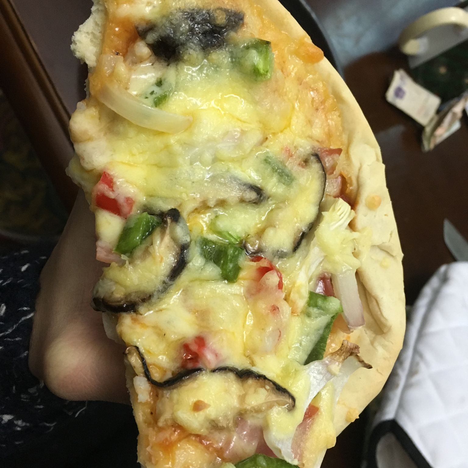 厚底鲜虾培根披萨