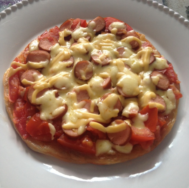 薄饼脆皮火腿pizza