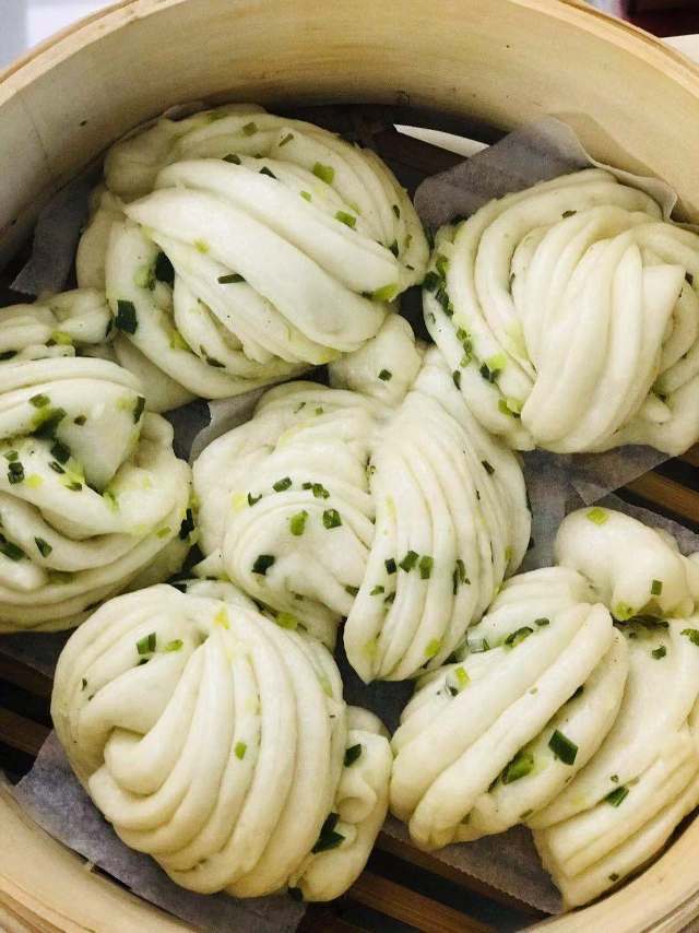 胡萝卜汁花卷馒头