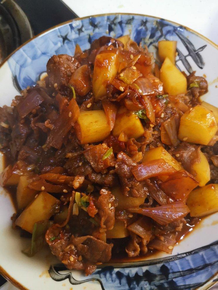 ㊙️好吃到爆！连汤汁都很下饭的土豆肥牛煲