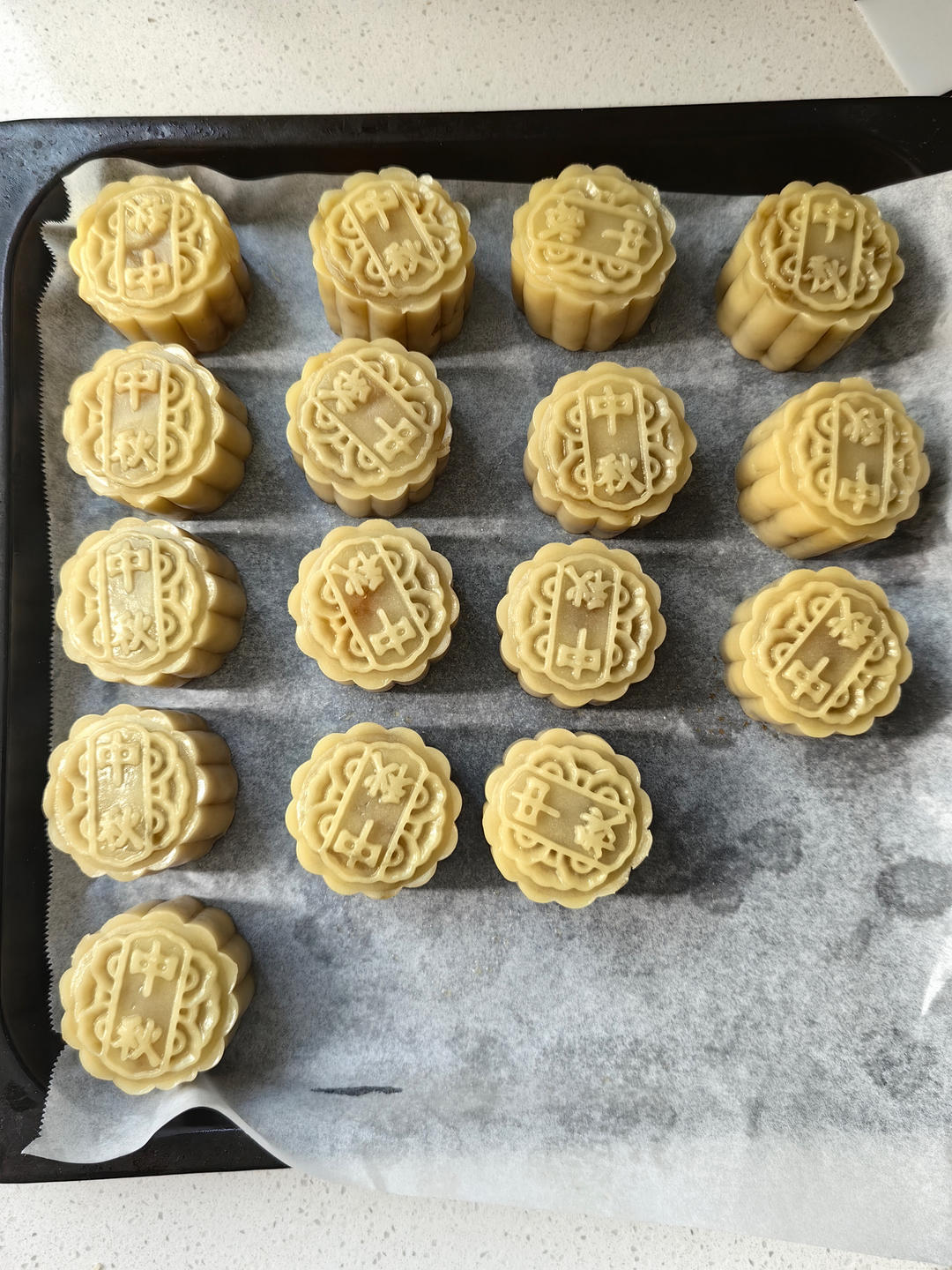广式月饼——蛋黄莲蓉月饼