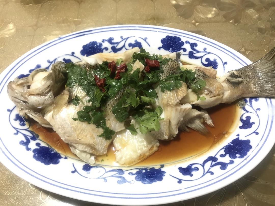 清蒸鲈鱼