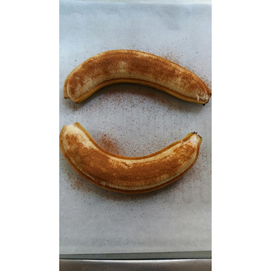 肉桂葡萄干烤香蕉