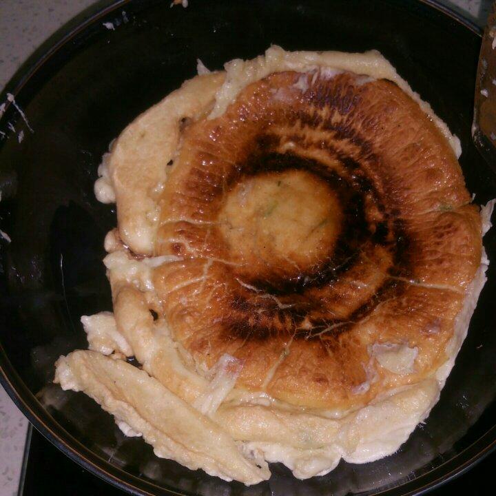 小麦韭菜鸡蛋饼。