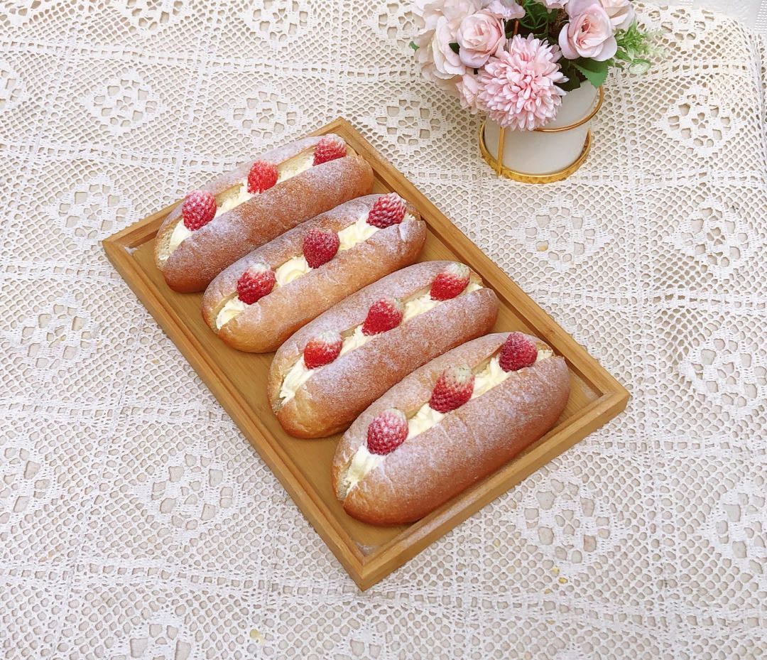 熊宝麻麻做的颜值奶油草莓甜心小面包