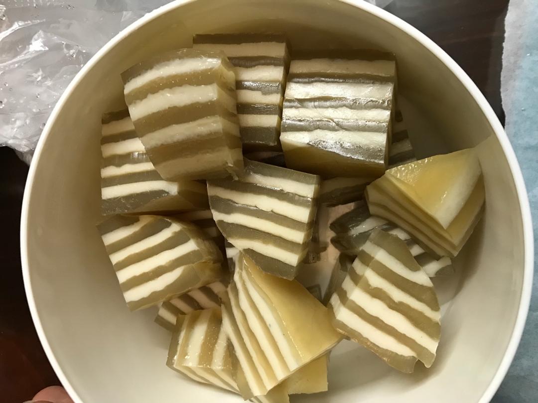 Q弹椰汁千层糕（马蹄糕）