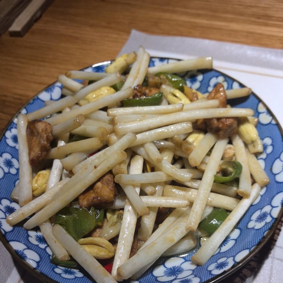 蚝油素炒花生芽