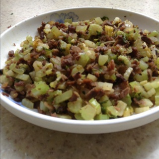 芹菜牛肉末「下饭神器」