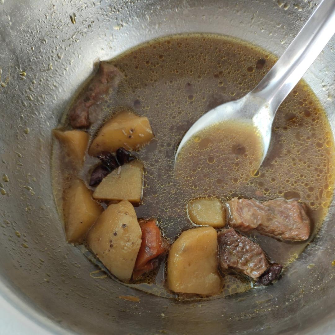 土豆炖牛肉-家常好吃快手！