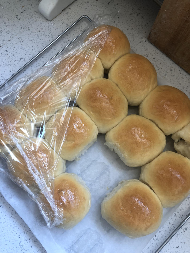 超级柔软拉丝的蜂蜜小餐包