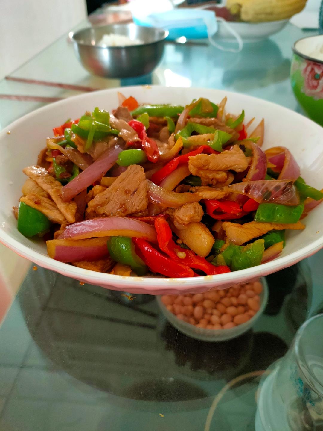 请给我十碗米饭的米饭杀手！辣椒炒肉！（小炒肉）