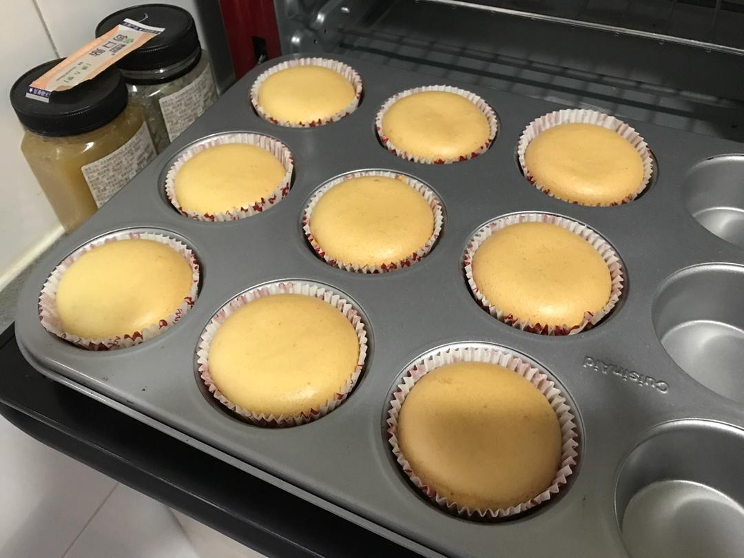 不塌不皱的光滑圆润版纸杯戚风（内含减糖版宝宝可吃）