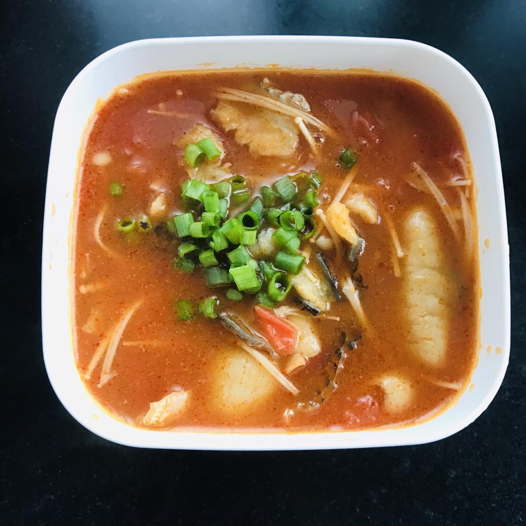 金针菇番茄鱼片汤